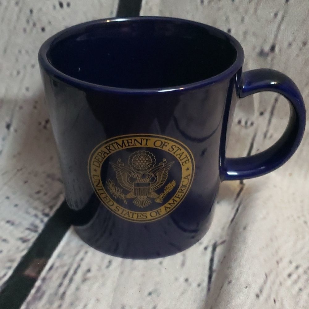 Department of State Coffee Cup - Picture 1 of 4